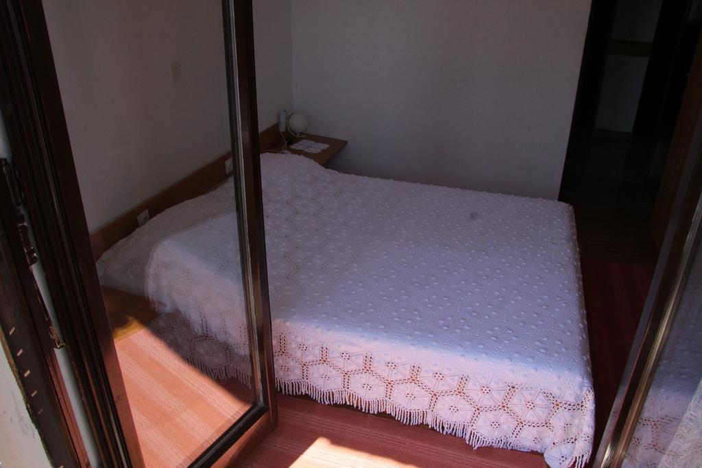 Novalja Guesthouse Economy Rooms Exteriör bild